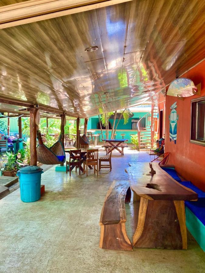 Coral Reef Surf Hostel And Camp Ταμαρίντο Εξωτερικό φωτογραφία
